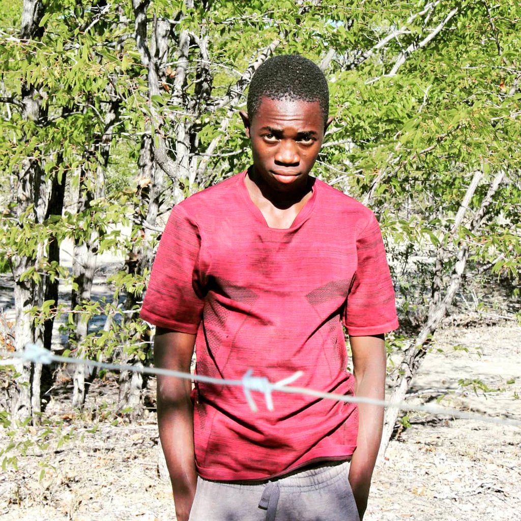 ChendoHosea's tweet image. You are the best, behind the camera 📸... 👌🏾 😍
#Tsii
#DavidChendo
#FarmBoy 🐮
#CreativityAtItsBest