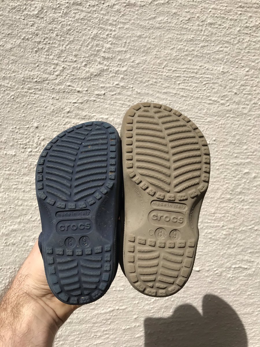 SimonDBurt's tweet image. Hey @Crocs just got a pair of 2nd hand shoes for my 2nd son, was expecting the same size as what #1 is wearing... 8/9 but the new ones, (blue) are the same size as the 6/7s we have? Any ideas why?