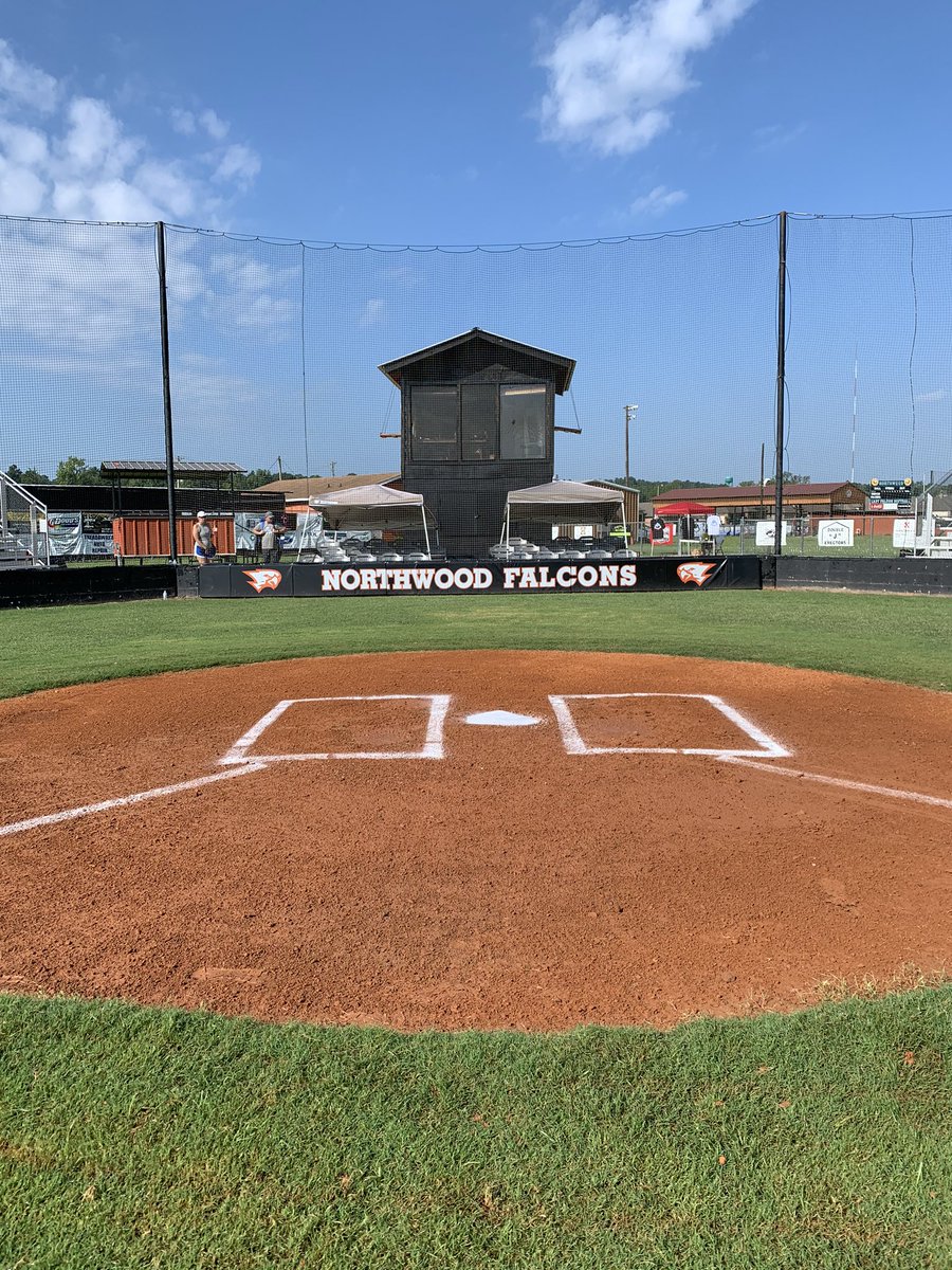 hangout_bsbl's tweet photo. We’re all set and ready to go on this beautiful Championship Sunday! Kangaroos take on the Wombats at 10am! Let’s go 🔥 https://t.co/67yJJTeC3C