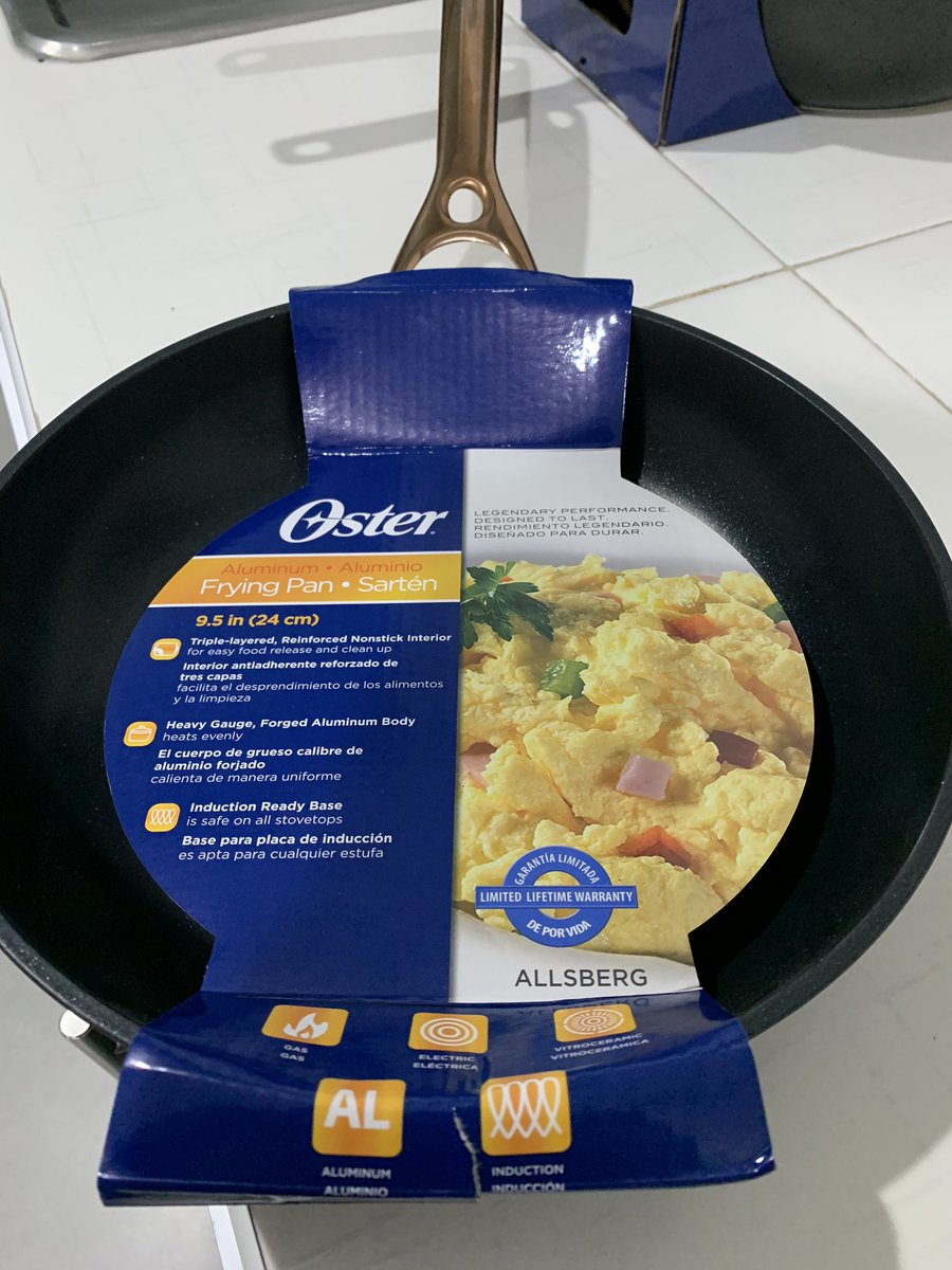 cas9982's tweet photo. El día de ayer compré dos sartenes los cuales indican que son aptos para estufa de inducción. Lo cual es completamente Falso ya que al llegar a probarlos no funcionan. No deberían colocar publicidad engañosa y falsa con tal de vender. @osterlatino @Profeco @Chedrauioficial https://t.co/risKLIrlu4