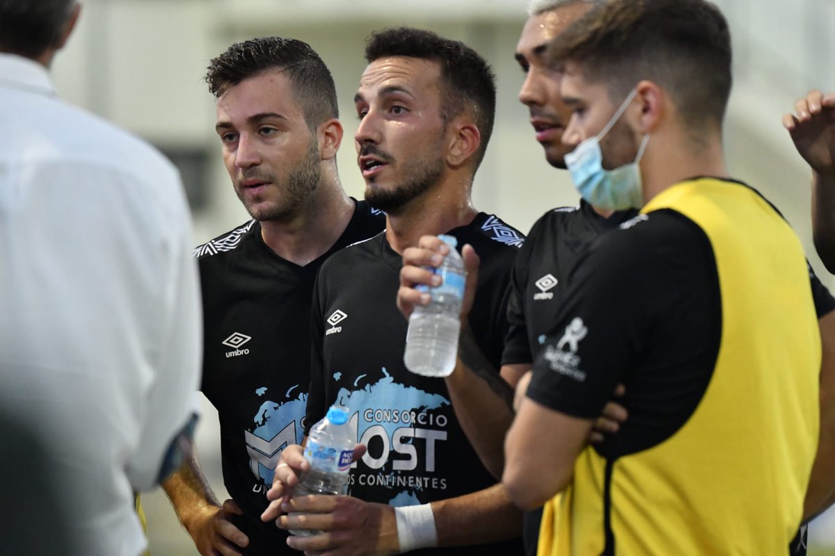 ffrm_es's tweet photo. 🍶⌛ | ⏱30' | Pausa de hidratación en @PinatarArena. 

💦 @fclaunionatl y @marmenorfc 'B' se hidratan con 0-0 en el marcador.

[#PlayOff #Ascenso #Tercera] https://t.co/A0XndQ5lPB