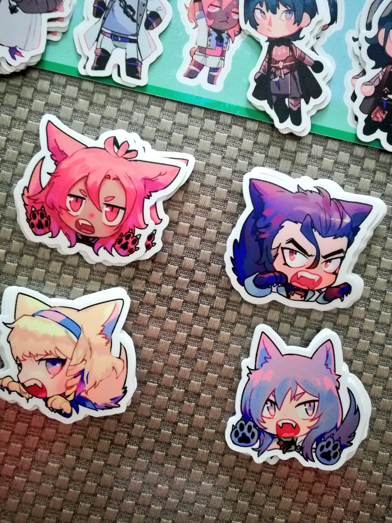 My stickers came in! I ordered from stickerbunnies and the quality is so beautiful. I'll have them shipped out before the end of this month if there are no delays, thanks for all your patience ? 