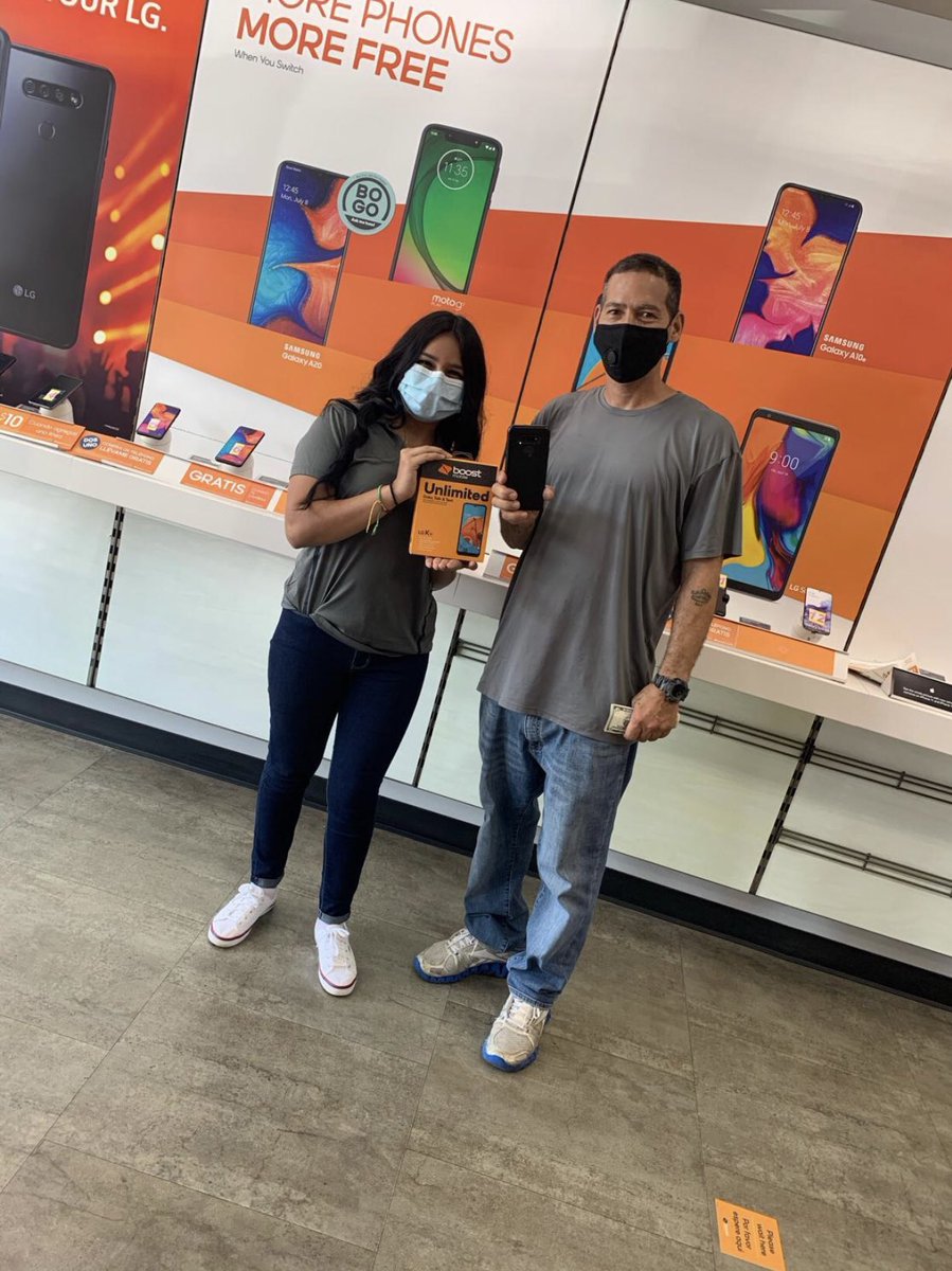 Team_TuVoz's tweet photo. He came in for a payment- BUT... we he decided to switch over and SHRINK-IT 🔥🤩 #TuVozStrong #Boostdishingdeals
#NEhustle ⁦@BoostMobileSean⁩ ⁦@BoostNationNewt⁩ ⁦⁦@mattmboost⁩ ⁦@hyperlinkusa⁩ ⁦@joseq_tuvoz⁩ ⁦⁦@BoostMikeNJ⁩ https://t.co/7e6xnKVyhx