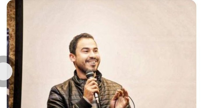MarwaGa91328554's tweet photo. #SafwatHe is charged for nonsense
He is accused for posting his opinion toward dealing with covid 19 crisis
He didn't ran away instead , he stopped defending on his people with no enough PPE
the ICU resident dr SAFWAT
GET HIM FREE
#Safwat 
#Safwat https://t.co/7EnbgZYa73