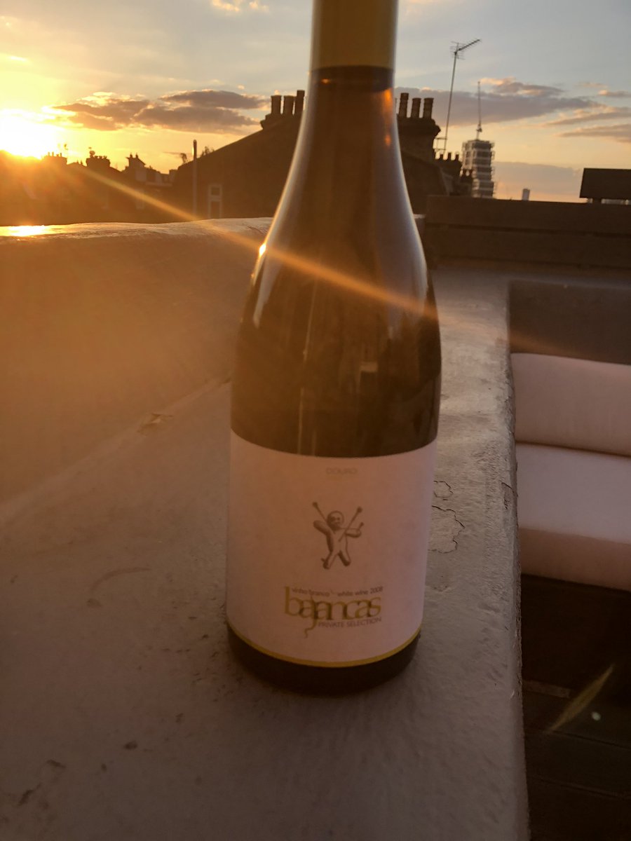 94SJH's tweet photo. @joefattorini thought I’d try some Portuguese white (splashed out) - 2008...thoughts? PS - love the Wine Show and all your work https://t.co/2snfvHNg34