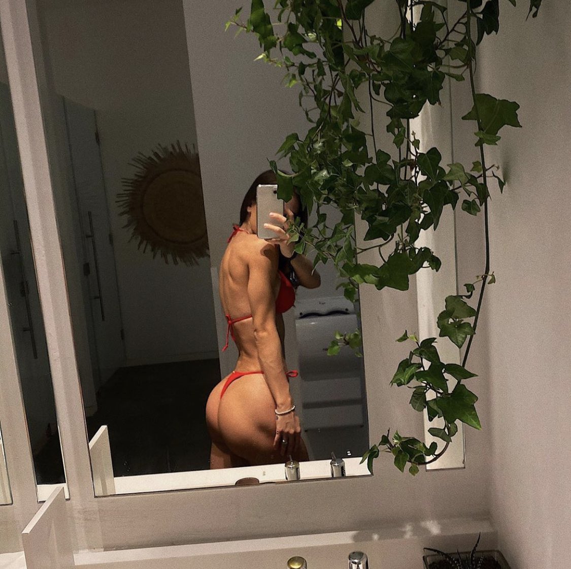 Jenny.M.Official(@Jennymhanna) 's Twitter Profile. 