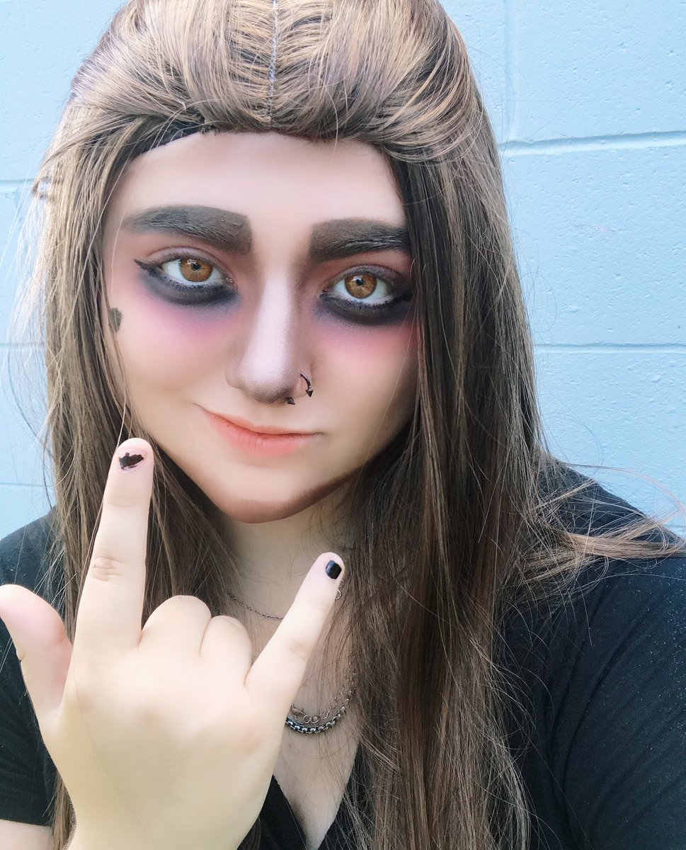 LifeOfCosplay1's tweet photo. Full on Larry cosplay!! Let’s go bois! Again thank you so much @JasmineMccoy21! This was a cosplay I desperately wanted to do and thanks to you I can! Thank you so much again! #SallyFace #LarryFace #SallyFaceCosplay https://t.co/wrOpHzW91n