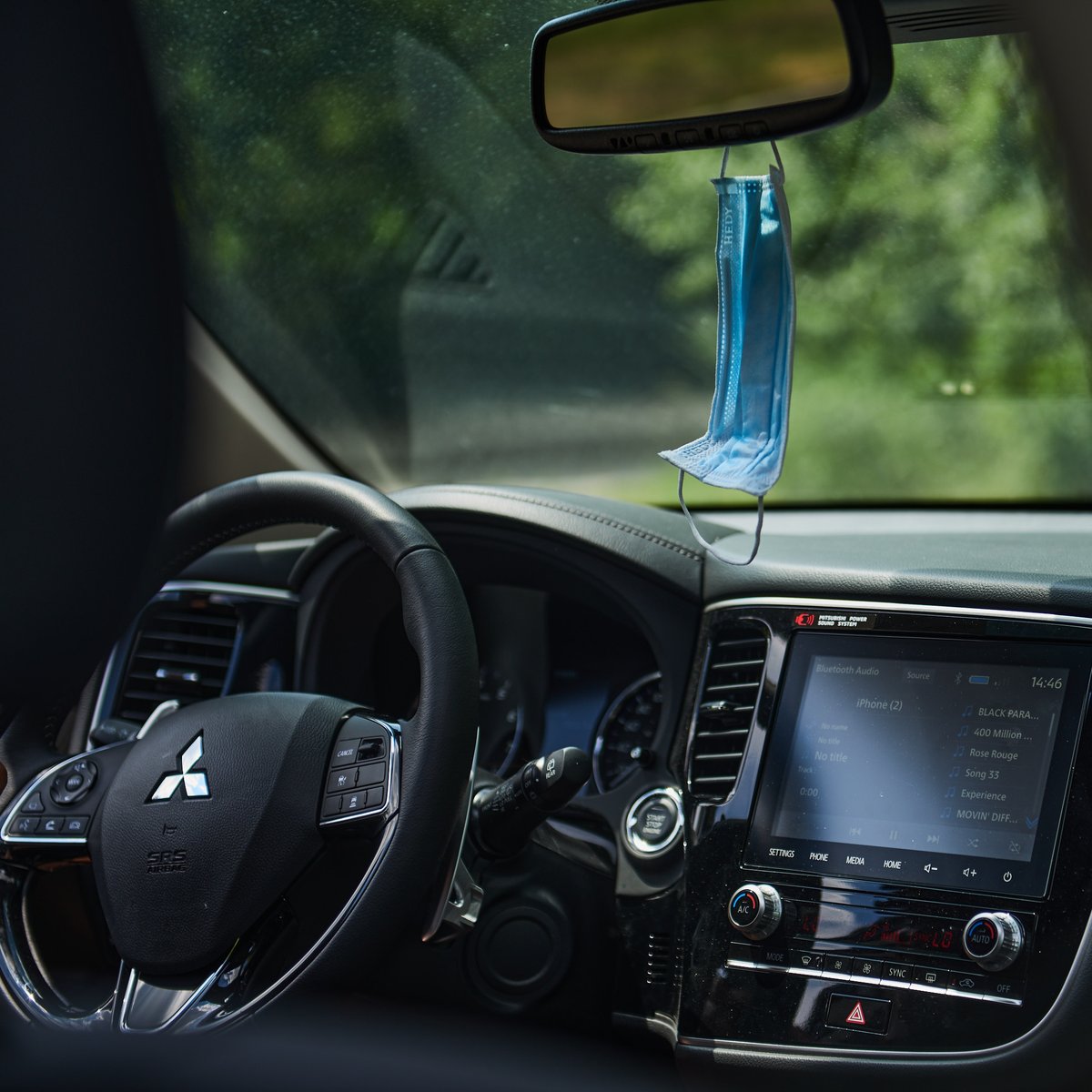 Drive the social distance so you can enjoy a mask off moment. #CheerUpTheLonelyDay
#Outlander #MitsubishiMotors #DriveyourAmbition #RéalisezVosAmbitions https://t.co/oBImSJxGOz