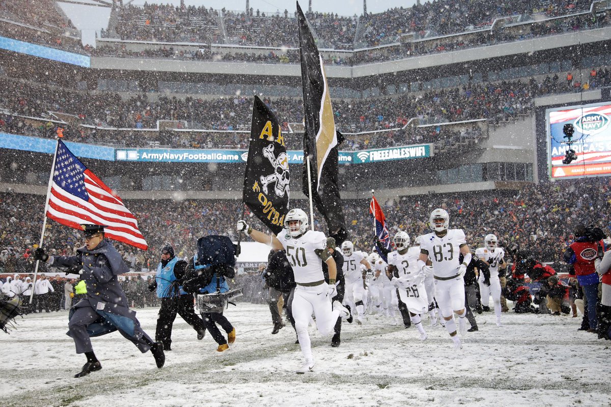 DiegoSolis1234's tweet photo. I am extremely pumped up to receive my 2nd offer to play Division 1 football at the United States Military Academy (West Point)!! 
@CoachSaturnio 
@CoachJeffMonken 
@CoachRoachLJ 
@JsonCarter https://t.co/0bwWjnyAh7