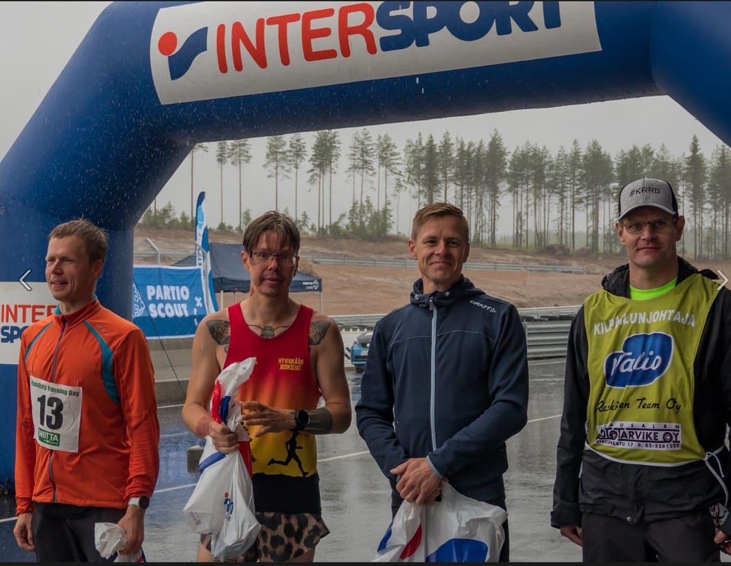 Katso kaikki kuvat 11.7. KymiRing Running Day tapahtumasta kuvauspalvelumerjari.kuvat.fi 

Vapaasti käytettävissä osallistujien omaan käyttöön, mainitse kuvaaja Kuvauspalvelu MerjAri

Kaupallinen käyttö, sovi kuvaajan kanssa 🙂

#kymiringrunningday #kymiring #juoksu #running #pyöräily