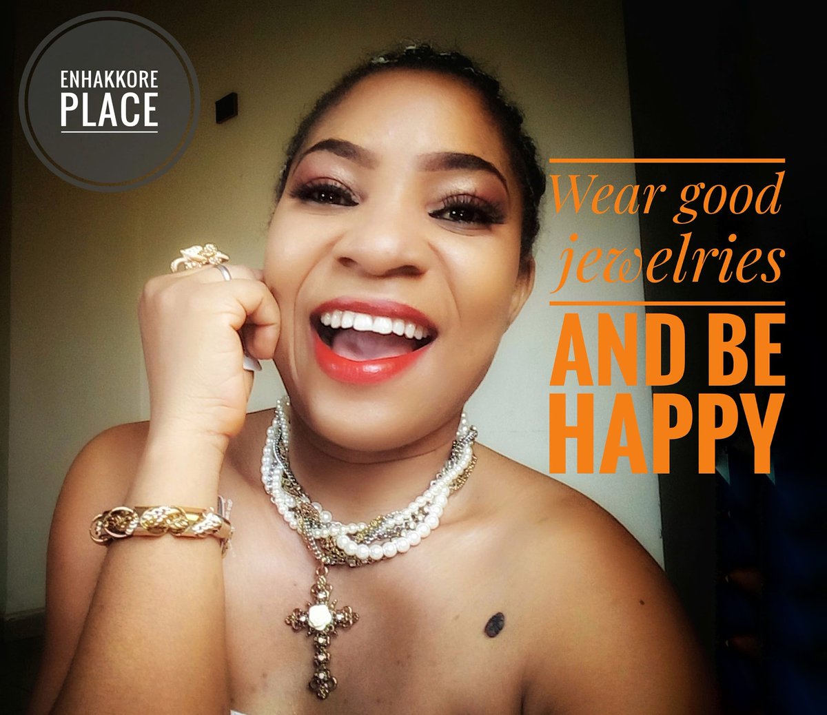 EnhakkorePlace's tweet photo. Necklace---#1000
Bracelet----#1000
Ring----#1000

Get all 3 for N2000 fastest finger.

#Sales #Thursdaymarket #fashion #jewelries #enhakkoreplace #smallbiz #sheboss #thursdayvibes #Abujaconnect #fashionblogger #fashionnova #slayqueen https://t.co/ZItPN3nEPL