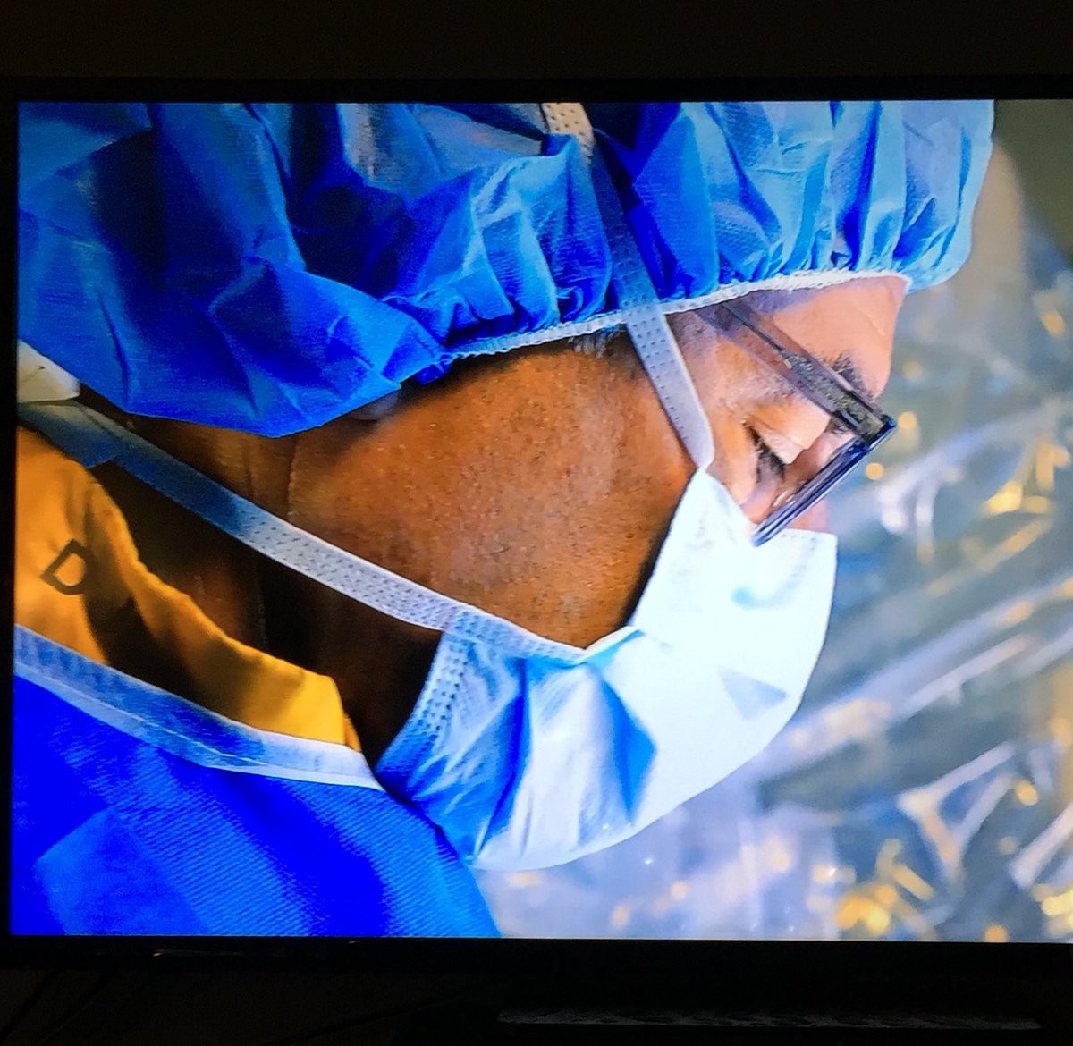 NewmanjtA's tweet photo. Binge this! #LenoxHillonNetflix ! Real Drs, Real patients, Real decisions, Real drama, Real life, Real coping. @drdavidlanger @johnboockvar @DrLittleRichOB #Compelling #Powerful #Intense #Awareness #liveOR #compassion #frustration #joy #loss #family #covid19begins #MustSee🦋🙏🏼 https://t.co/wNKn5tkz73