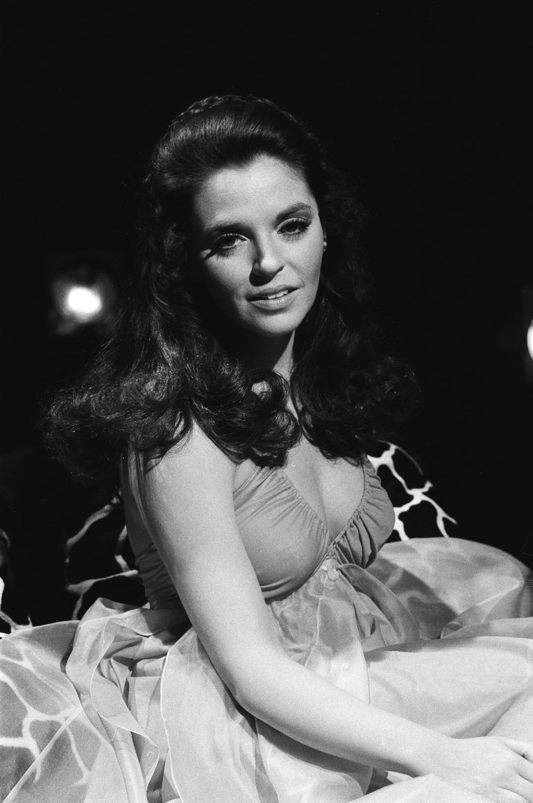 Happy birthday Susan Seaforth Hayes!! 
