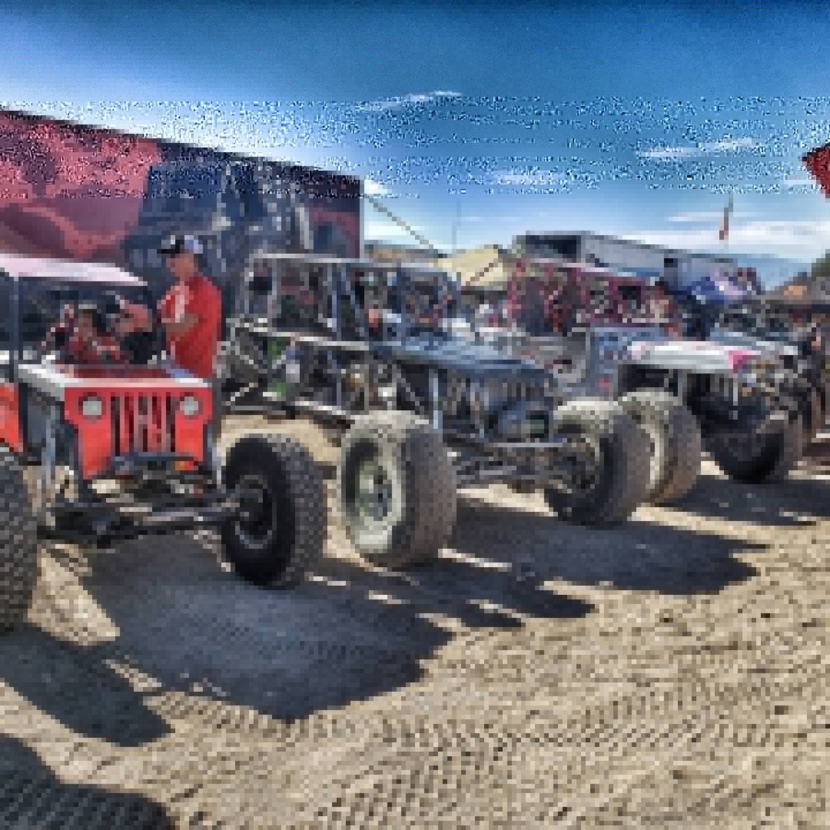 We are #ready to #rock and not #roll at the #werocklive #western #series round 2!

#girlsgetdirtytoo #vixennation 
@offagain4x4 
@jencordesigns 
@offroadvixens 
@treadworks 
@4x4tricks 
@crawlorado 
@jbaoffroad 
@summitmachine 
@superchips_official