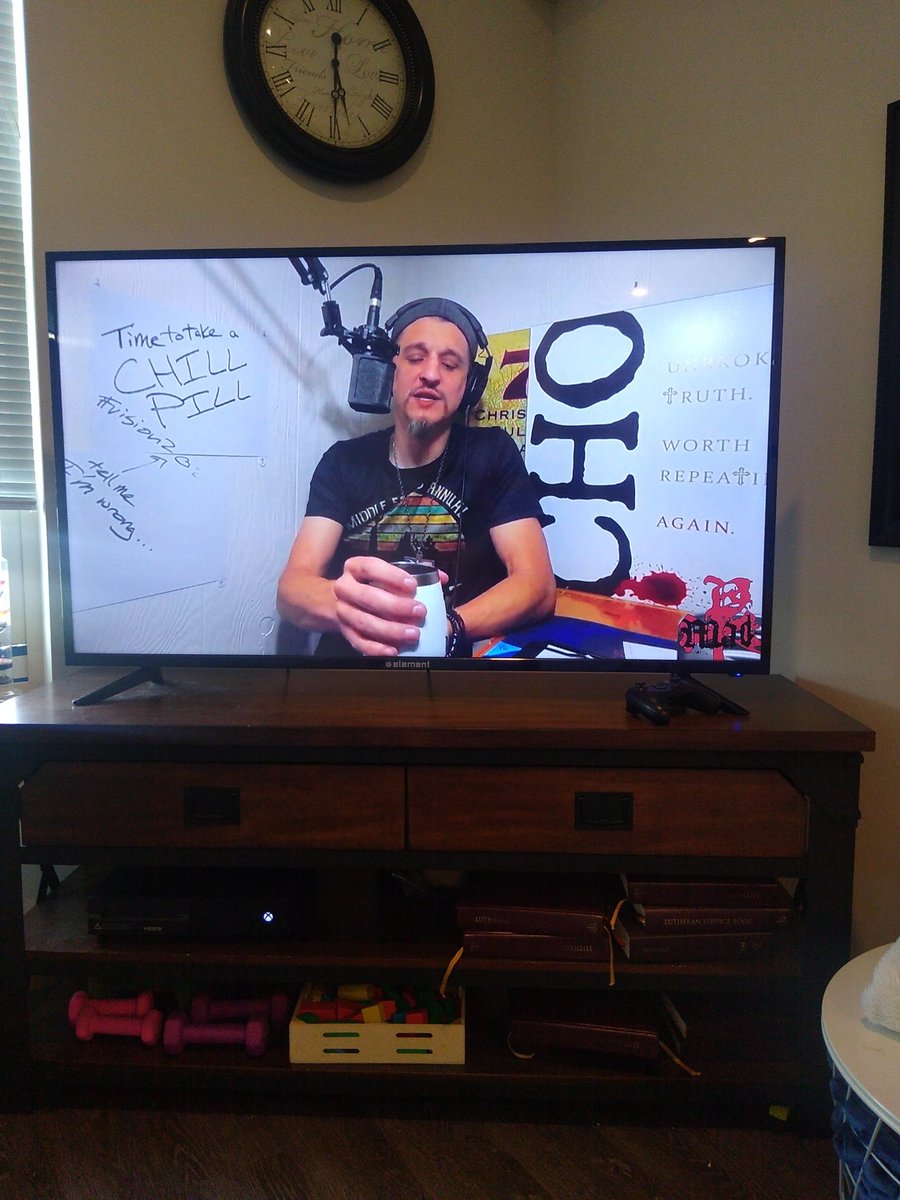ChesterJustin95's tweet photo. Saturday morning chill with @RevFisk makes Saturday mornings epic! Pastor Fisk continues to rock on and edify my mind with his books and podcast. https://t.co/IiIOfwGzQD