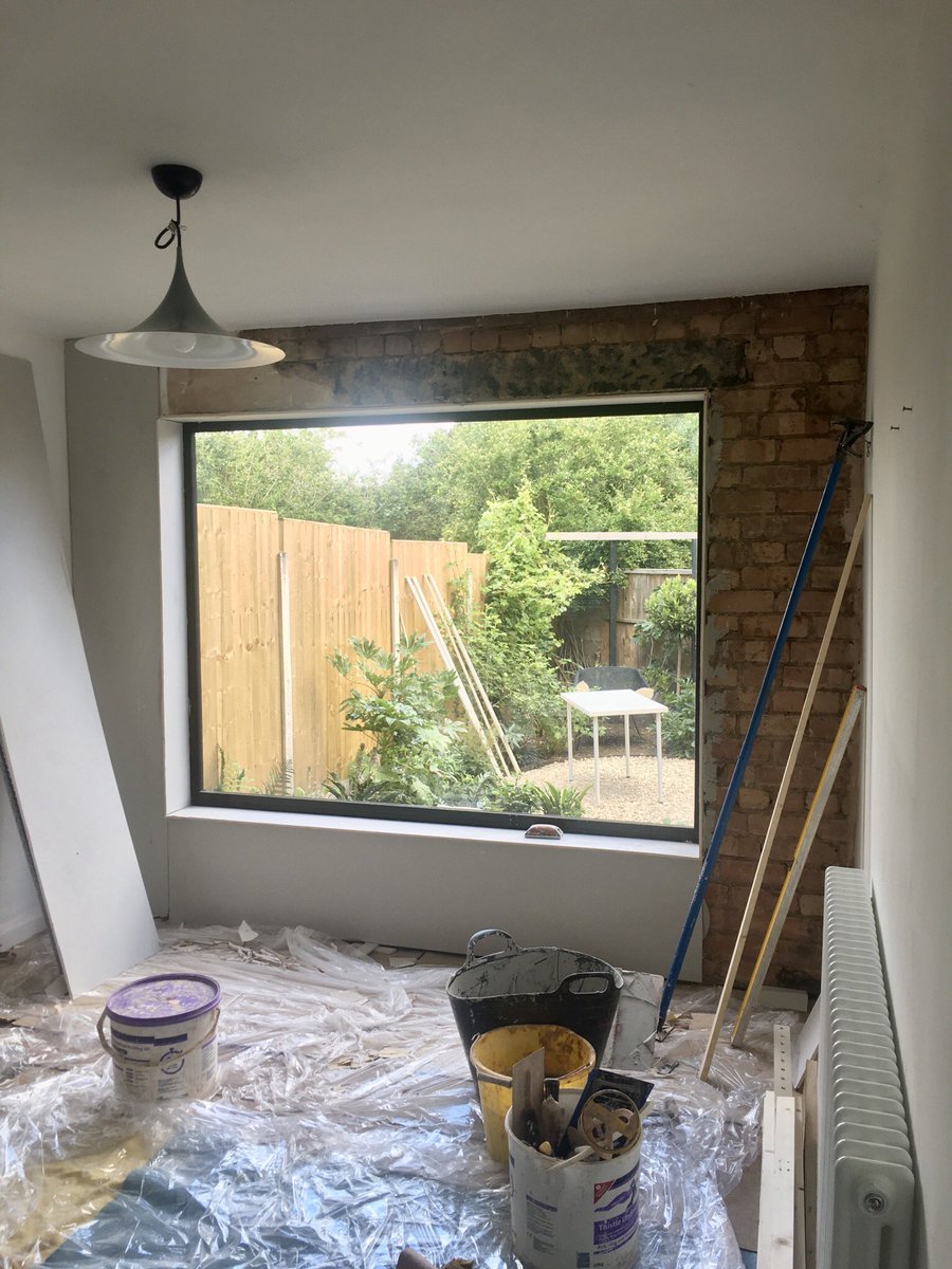 GrahamPowell_'s tweet photo. Finally got them bricks in the lounge covered after almost 2 years of the ‘stripped back look’ #dotndab https://t.co/LFpjQrh3zA
