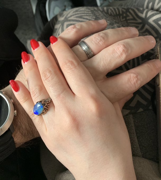 Alex Saint’s pics and videos