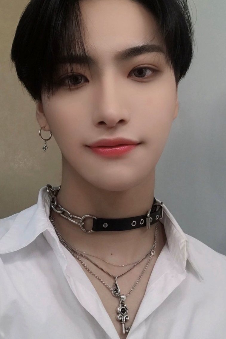 goth eboy seonghwa — a thread