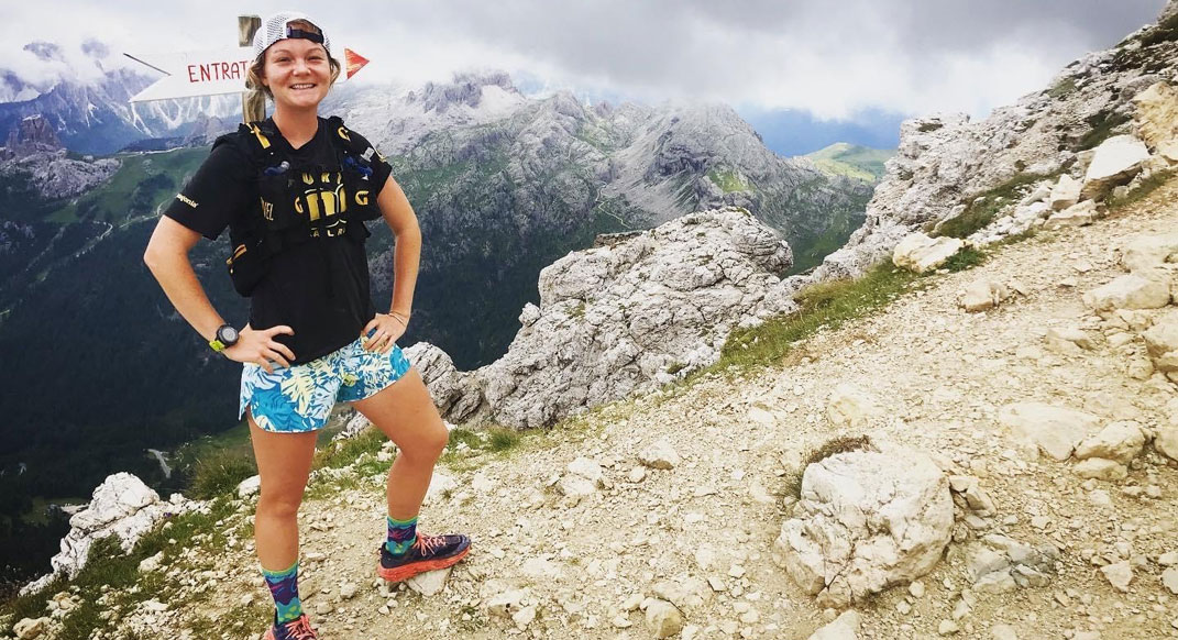 EphSports's tweet photo. Former Eph rower/women's lax player Alyssa Amos Clark's World Record Consecutive Days of Running a Marathon Distance Ends at 95 due to upper respiratory infection -- READ Trail Runner Magazine Feature - https://t.co/866f0zIcw6 https://t.co/vm54ovyGLZ