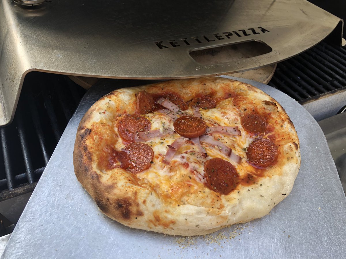 Kettlepizza.com tweet media