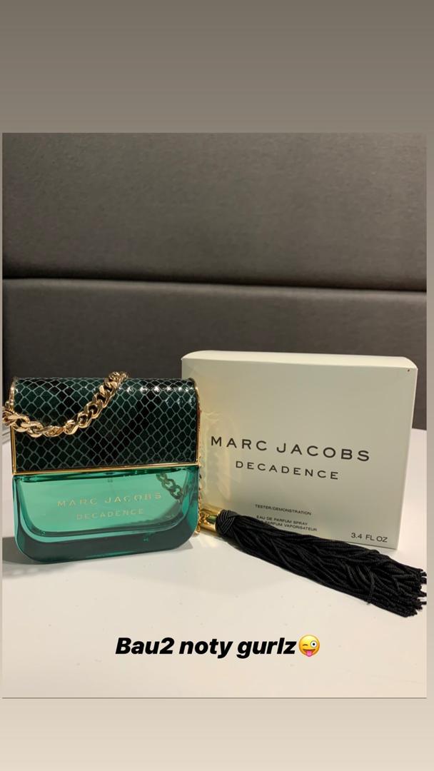 LoccoKikie's tweet photo. Member aku jual ORIGINAL PERFUME dengan harga yang murah sangat. Ramai tak caya dengan harga dia. Compare dengan harga sebenar jauh sangat beza. Harga semua sama je 1 harga.

Rm290 sebotol. Kalau 2botol boleh bagi diskaun lagi dia cakap. https://t.co/ueIjXB51Nx