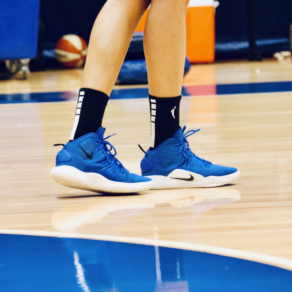 | Dallas Wings Kicks   @DallasWings