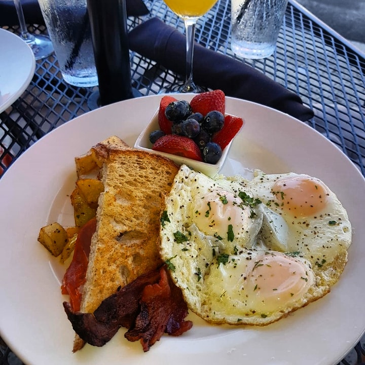 NestorFebles's tweet photo. Tertulia: Con NAFB..2020🇺🇸💯🔥🔥
Historias y Misterios Alucinantes, Ciencia y Fantasías...

Desayuno Americano🇺🇸💯🔥🔥🔥

#RealTrump
#JFKJG
#El4Bate
#Goya
#QAnon
@PedroMCasals
@7874623461
(  ((. Aquí somos Dialécticos .))) https://t.co/4jGziZG4WZ