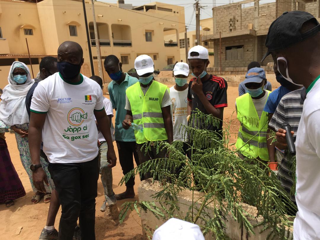 MUCTATSenegal's tweet photo. Lancement de la campagne #Jappcisagoxset aujourd'hui à  #FannHock, #Liberté6, #Guédiawaye, #Pikine. Les initiatives citoyennes de nettoiement à l'honneur pour un #senegalzerodechet. https://t.co/USlSUHg5wG