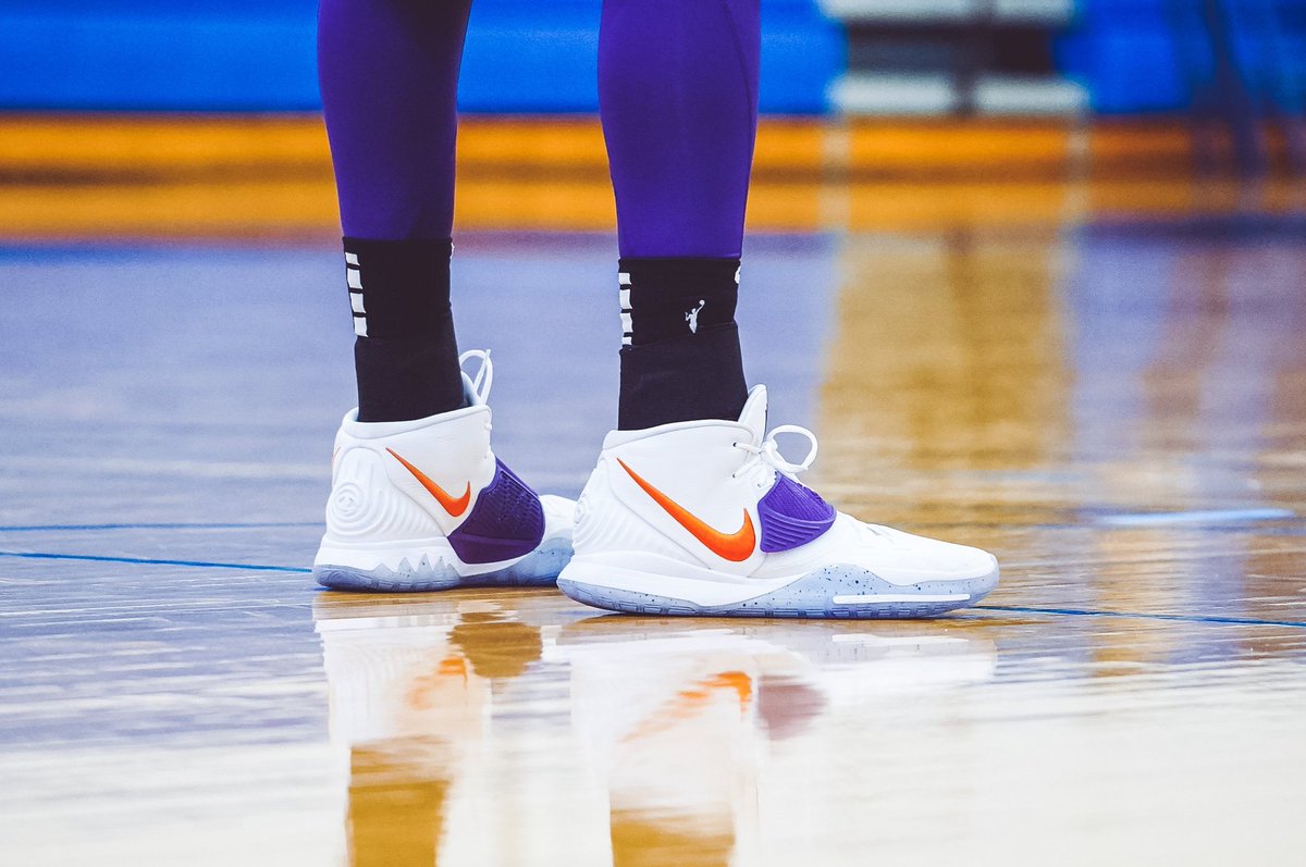 | Phoenix Mercury Kicks   @PhoenixMercury