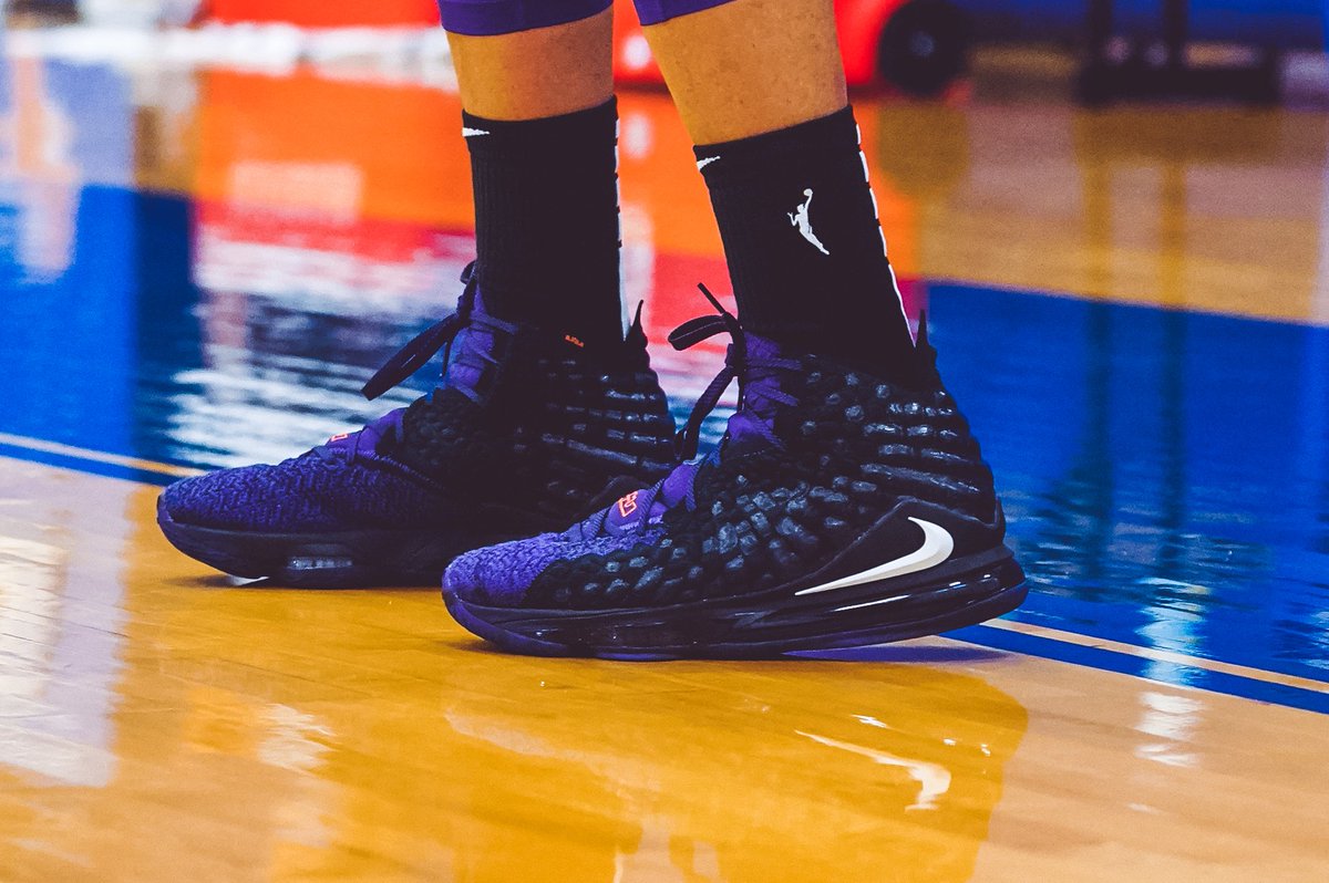 | Phoenix Mercury Kicks   @PhoenixMercury