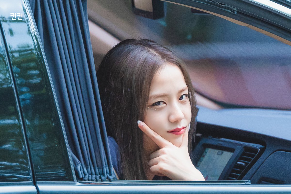 🫨z (@rlaqksekfrha2) on Twitter photo 