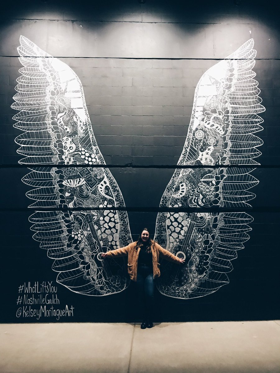 Hannah🐝 tweet media