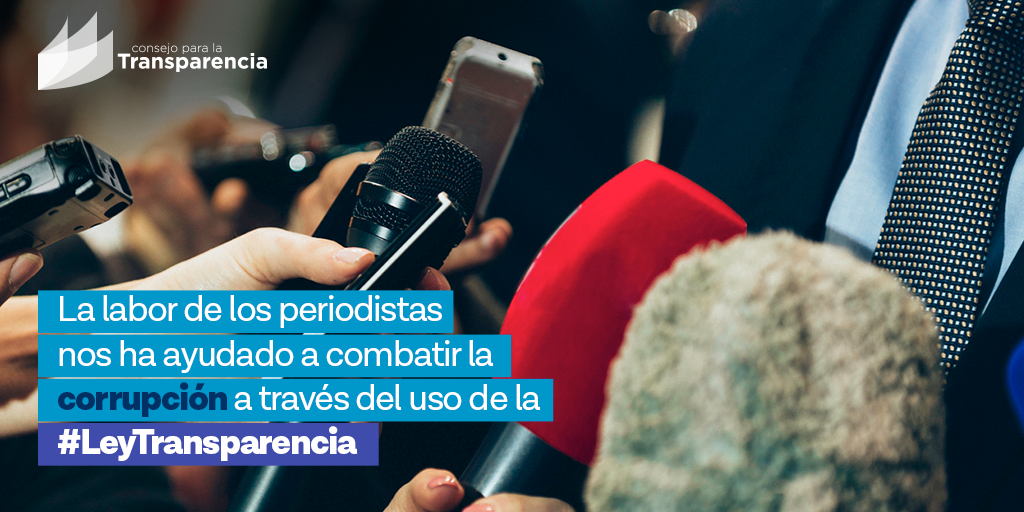 ctransparencia's tweet photo. Una herramienta para acceder a información clave y develar irregularidades es la #LeyTransparencia. En este #DíadelPeriodista saludamos a profesionales que la han usado en estos 11 años para promover la rendición de cuentas y el control social. @alejandramatus @lesliona @un_dani https://t.co/IQZuKjFwJM