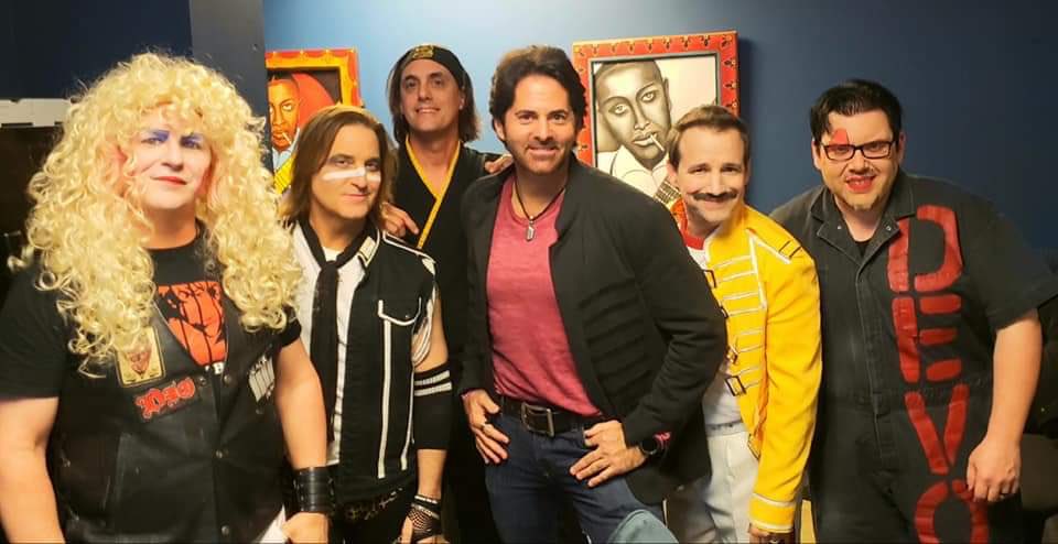Molly_Ringwalds's tweet photo. Tune in NOW to @garf on KPRC 950AM in Houston and iHeartRadio worldwide now to hear @SirDevonNooner talk about tomorrow's World Premiere Broadcast of "An Evening With The Molly Ringwalds", Sunday, July 12, at 7pm! #TheMollyRingwalds #MichaelGarfield
https://t.co/9oSuIVEZeO https://t.co/rmQTKEOFvN