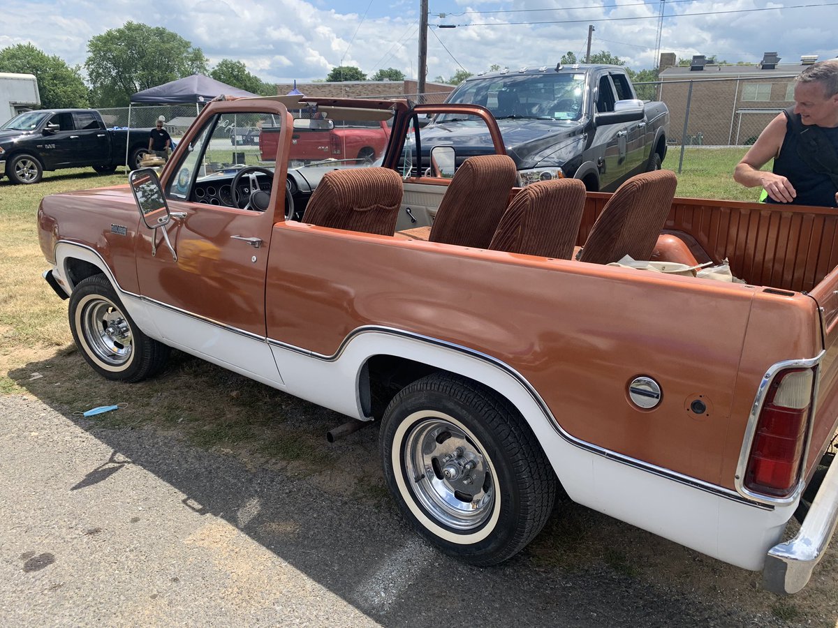 Dgeviper91's tweet photo. #CarlisleChrysler https://t.co/SE72sBtO9F