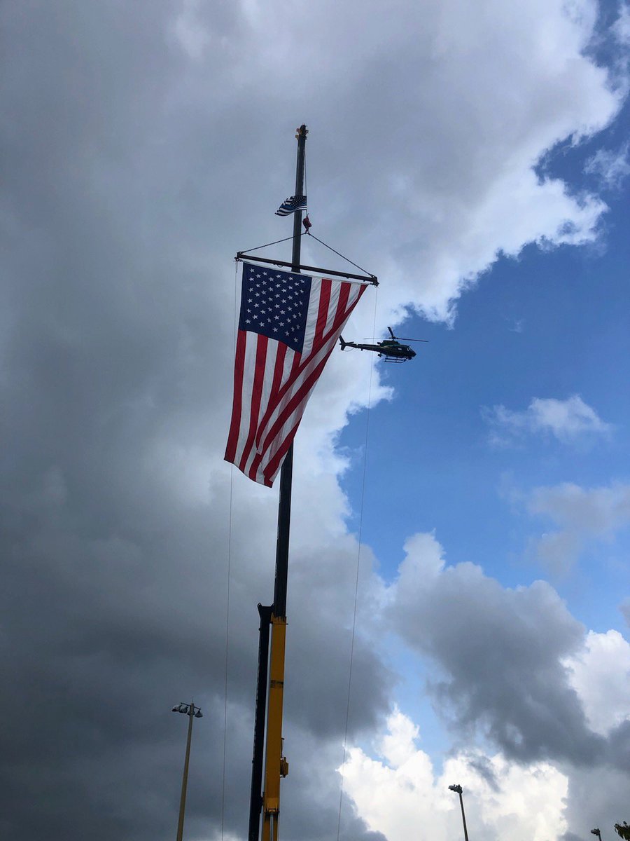 TmSouthFlorida's tweet photo. Hey Jupiter, Naples, and Cooper City, #WeSeeYou !! #BackTheBlue #Support #ThankYou #NotAfraidToStandUp #LawEnforcement #DefendThis https://t.co/Y3MFmtXVJr