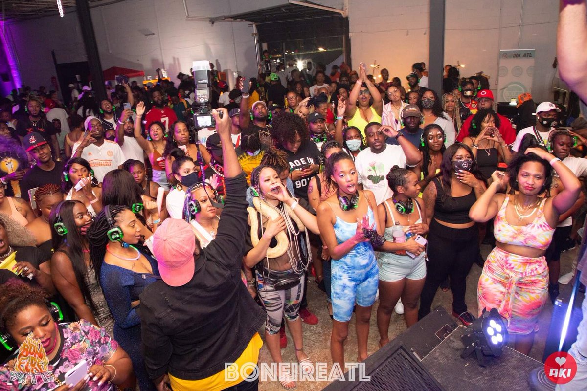 blaznkisses's tweet photo. 7 years and counting. The underground culture of Atlanta. The raw sweaty warehouse grunge scene people call Church on Sunday. This could be you on the stage rockin with my #Pyrogang 🥵 #BonfireATL #Undefeated https://t.co/edf8okEvPc