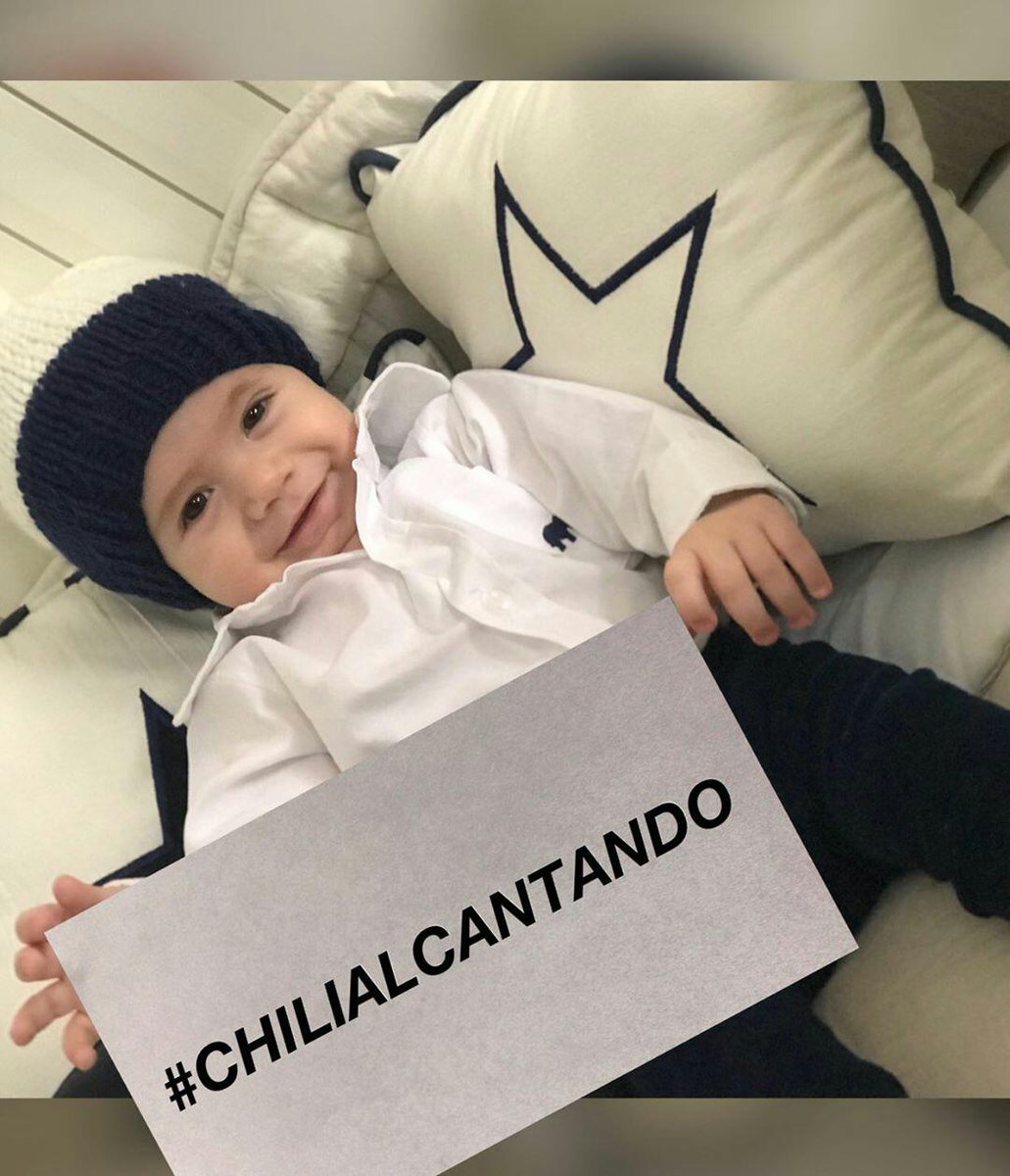 MayChiliAirbag's tweet photo. Chili Fernández al Cantando 2020

#CHILIALCANTANDO
@CHILI_FZ ❤ @cuervotinelli
@elchatoprada @hoppefede
@angeldebritook @laufer4
@2020Cantando @eltreceoficial https://t.co/K2RYFBVq7d