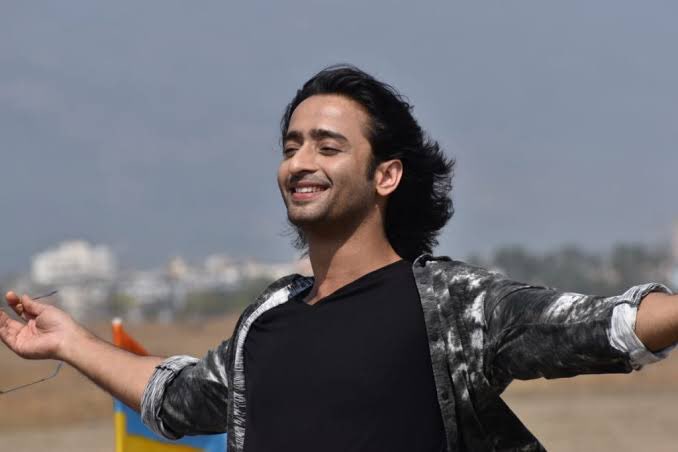 Long Silky HairConsidering free spirit Abir is & how he’s creative at heart, hero sporting long mane was first thing that could capture female attention for sure but at the same time it isn’t easy for every actor to pull it offCredit:  @FuzeProductions  #ShaheerTheAbirReturns