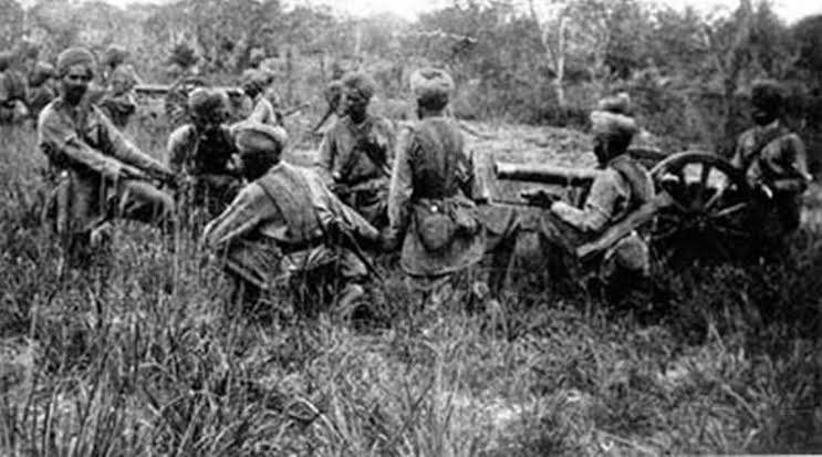 Padum used to send out patrolling parties, one of which got under severe attack of the enemy and some were taken prisoner. On 7th Jan, the Indians advanced towards Padum and on 9th Jan they had completely surrounded the entire village region.