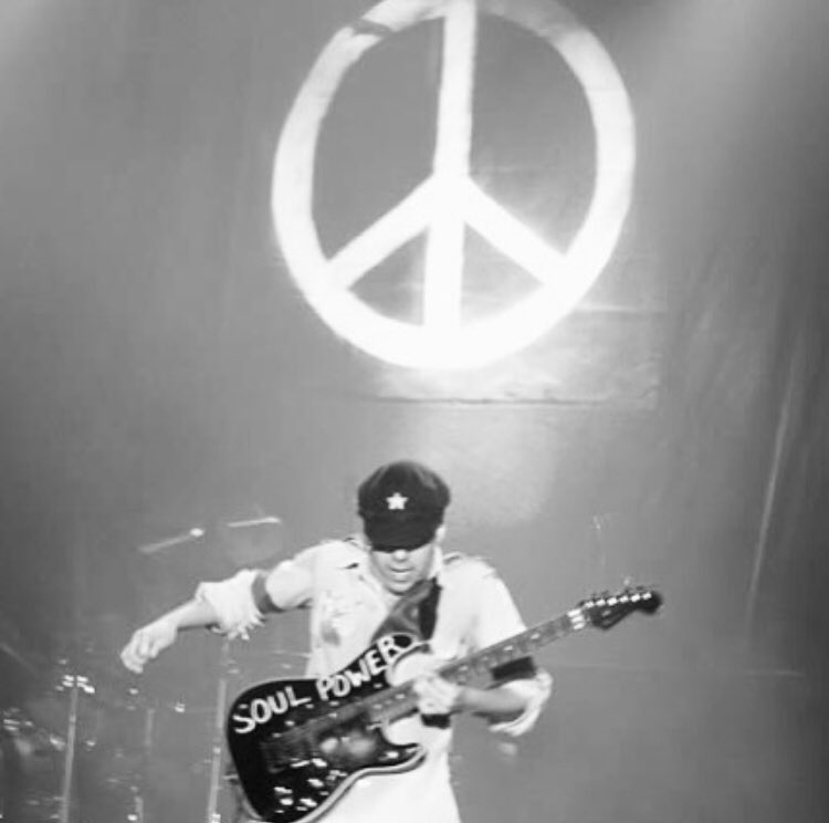 Tom Morello tweet media