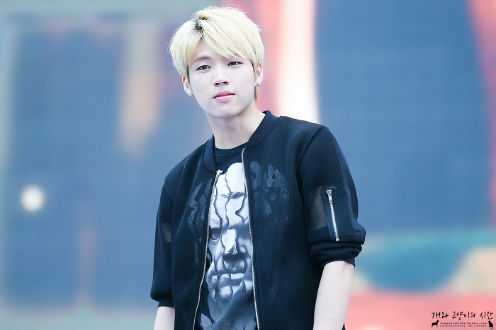 hourlywoohyun's tweet photo. https://t.co/LG2UozQ7jK