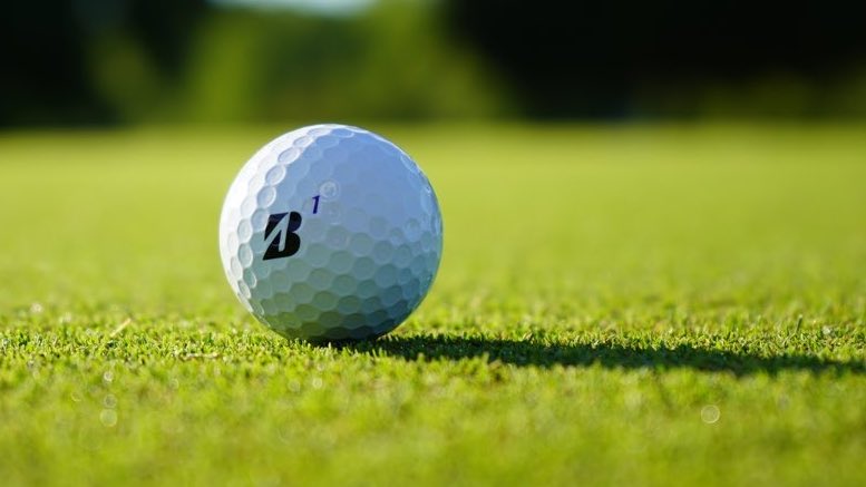 bridgestonegolf's tweet image. Who’s rolling the rock this weekend⁉️

𝙍𝙏  if you are playing 
𝙇𝙄𝙆𝙀  if you wish you were