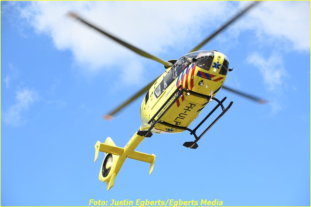 Lifeliner3 naar Woerden voor reanimatie aan Bekenlaan ..