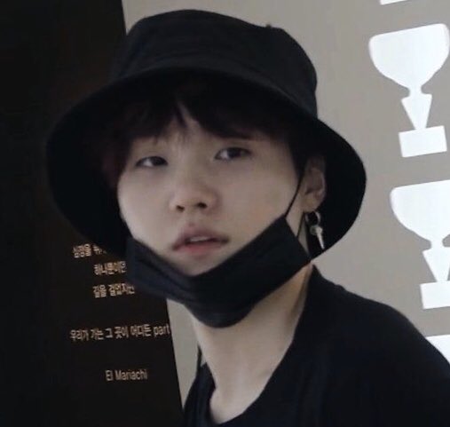 i'm actually crying while making this thread