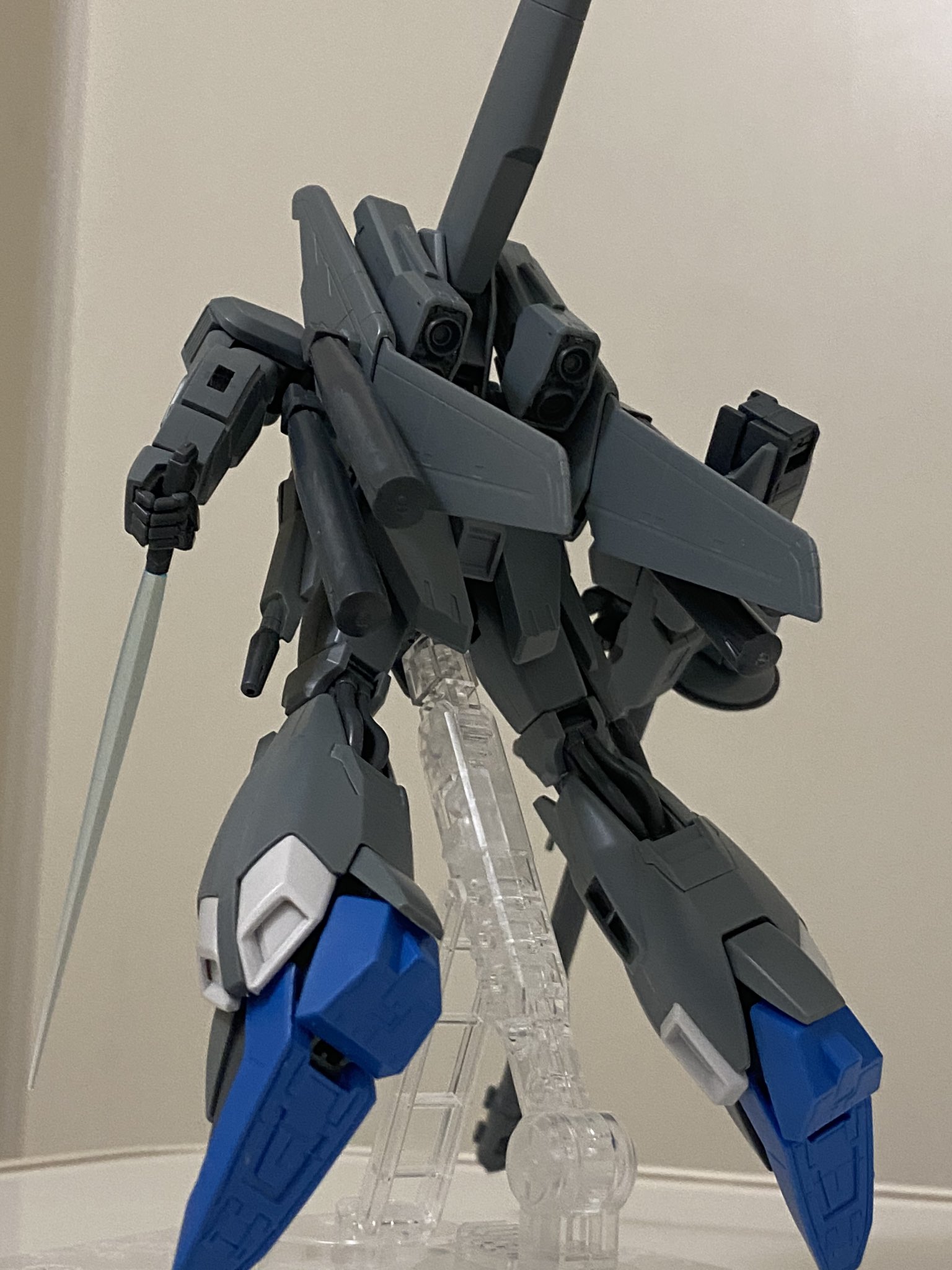 Soumen 結石やらで組みそびれてたhgucゼータプラスc1を仮組み 旧キット版は小学生時代お気に入りの一つで思い出のキット 1 144で良スタイルのゼータがほぼ完全変形 子供心に大感動した記憶 もう32年前 色褪せないカッコ良さ ハンドパーツとか