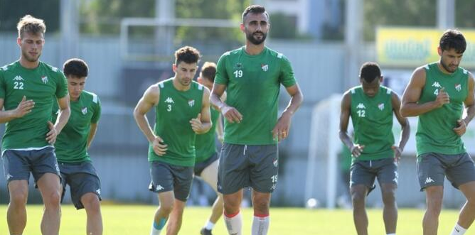 Tvonalti's tweet photo. BURSASPOR, MENEMENSPOR MAÇI HAZIRLIKLARINI TAMAMLADI
Ayrıntılar- https://t.co/iYgUwZrnoE
#bursaspor #tv16 #bursa https://t.co/kJJknXuZFS