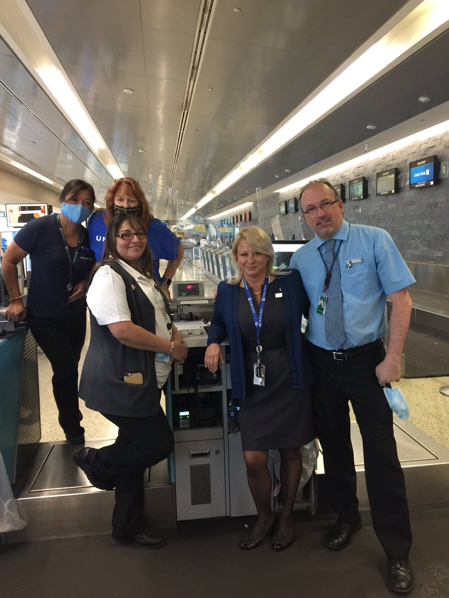 L/P thank you Joanna Matysiak-Hausner for 30yrs of service 🎉🎊 congratulations on this amazing milestone 😁