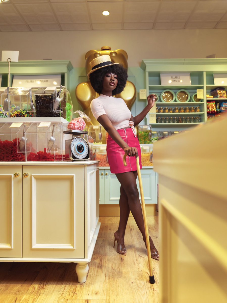 tosinmosi's tweet photo. This is how you shoot dark skin. https://t.co/CDIITF3JeG