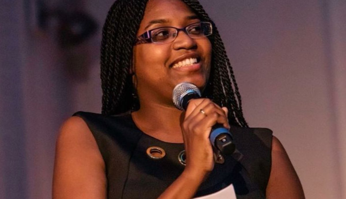 dead at 35Lynika Strozier died from  #COVID. She overcame a severe learning disability, earning 2 master's degrees in bio and science ed. She was a botanist w/“golden hands” studying ancient plant DNA, a college instructor, and inspired so many people! https://www.chicagotribune.com/entertainment/ct-ent-lynika-strozier-field-museum-dies-covid19-20200618-sek3n2c3u5bwzjdqxalox4vvsy-story.html